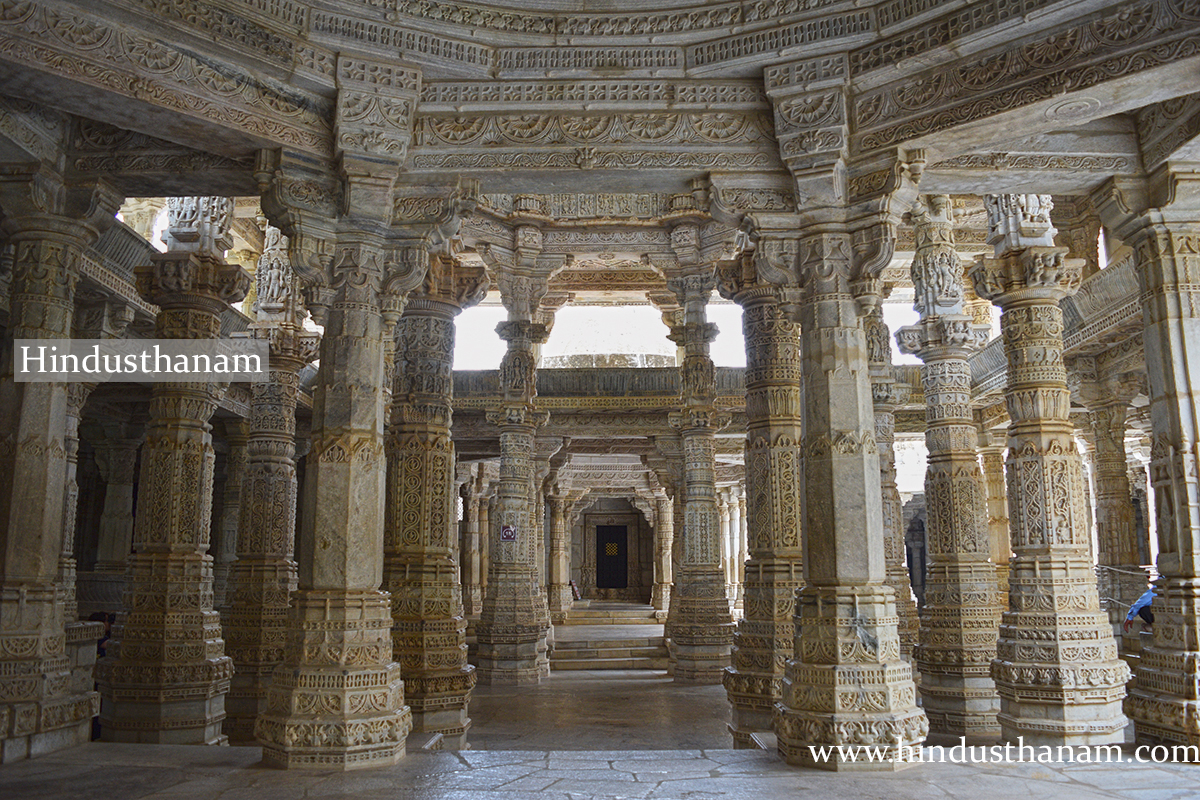 Pillars Inside Chaumukha Jain Temple Ranakpur