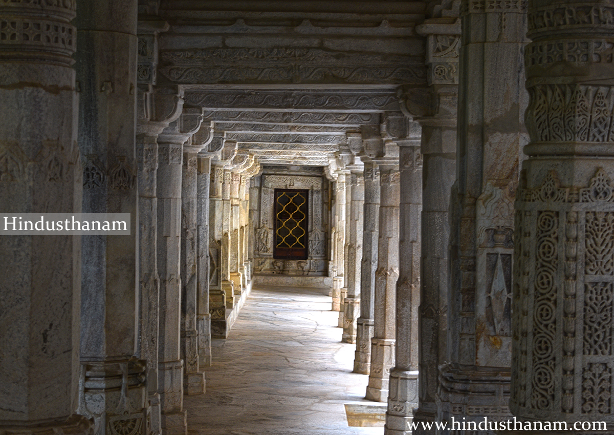 Pillars Inside Chaumukha Jain Temple Ranakpur