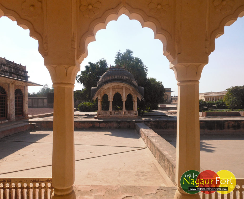 inside-nagaur-fort-baradari