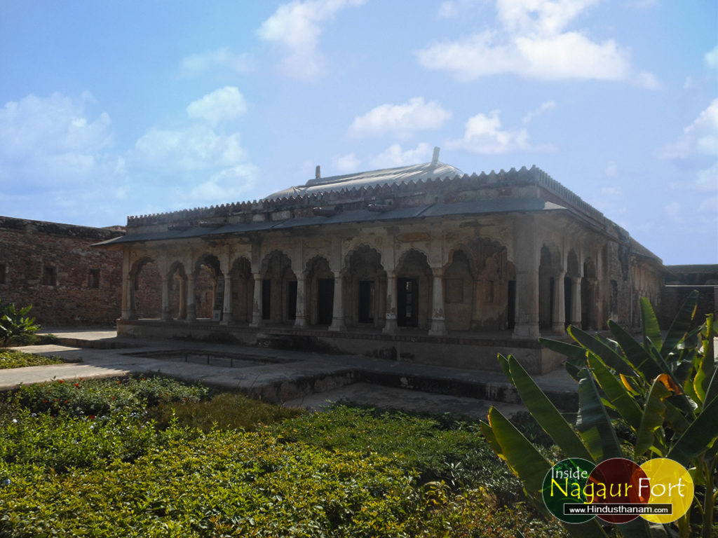 sheesh-mahal-nagaur-fort